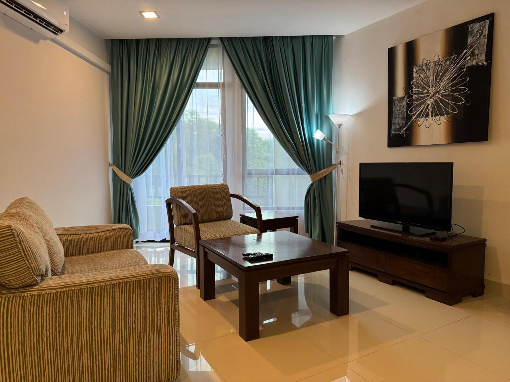 Studio At Samsuria Beach Resort Kampung Sungai Ular Extérieur photo